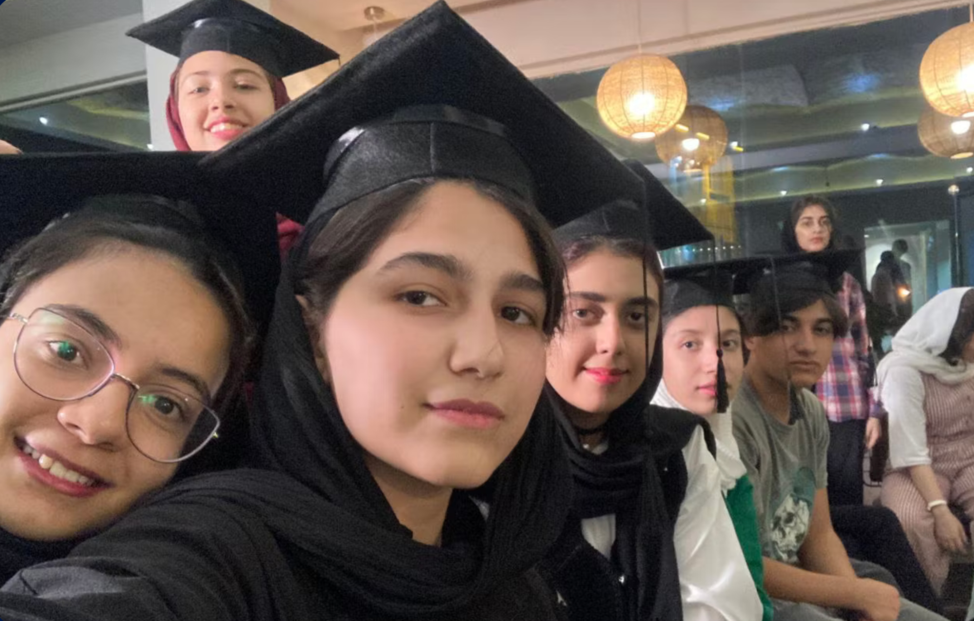 جشن فارغ‌التحصیلی دوره سوم 1